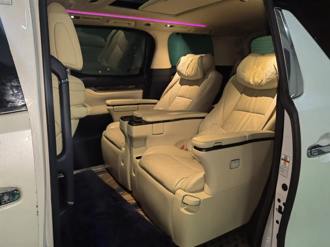Toyota Wilfa (Imported) 2021 Crown Wilfa 2.5 Stepless Crown HV Extreme Edition Automatic Gear 5