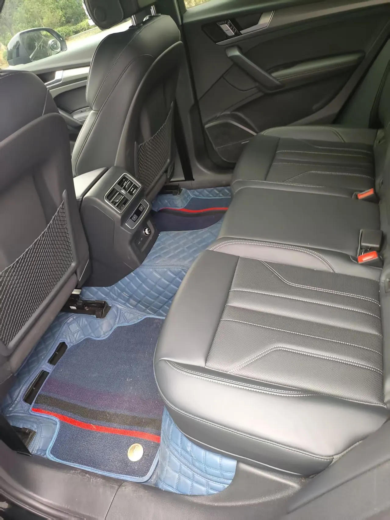 Audi 2024 Q5L 2.0TFSI 45TFSI luxury dynamic automatic transmission 4