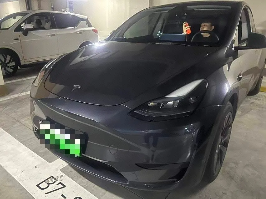 Открыть галерею: Tesla 2024 Model Y rear-wheel drive version automatic transmission