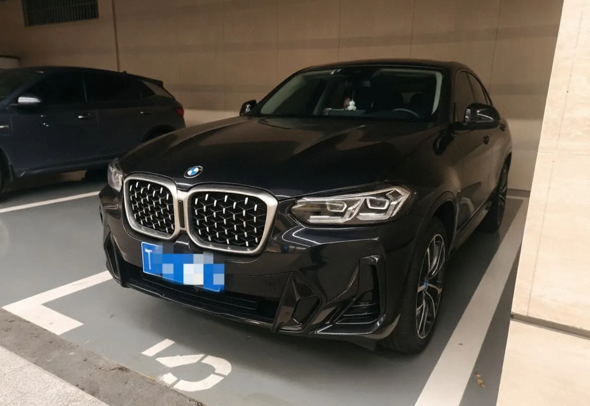 BMW X4 (Imported) 2022 X4 xDrive25i 2.0T M Sports Suit Automatic Gear - View 1