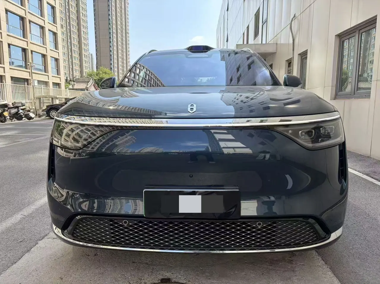AITO 2025 AITO M8 Ultra 6-seat 4-wheel drive automatic gear 2