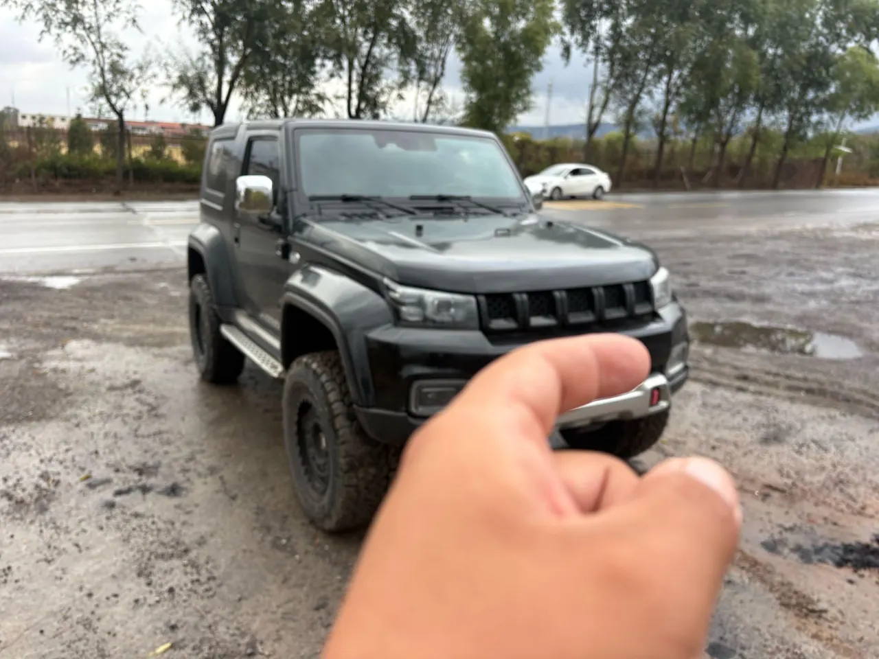 Beijing 2020 BJ40 2.0T 4-wheel drive tribute version chivalrous automatic gear 2