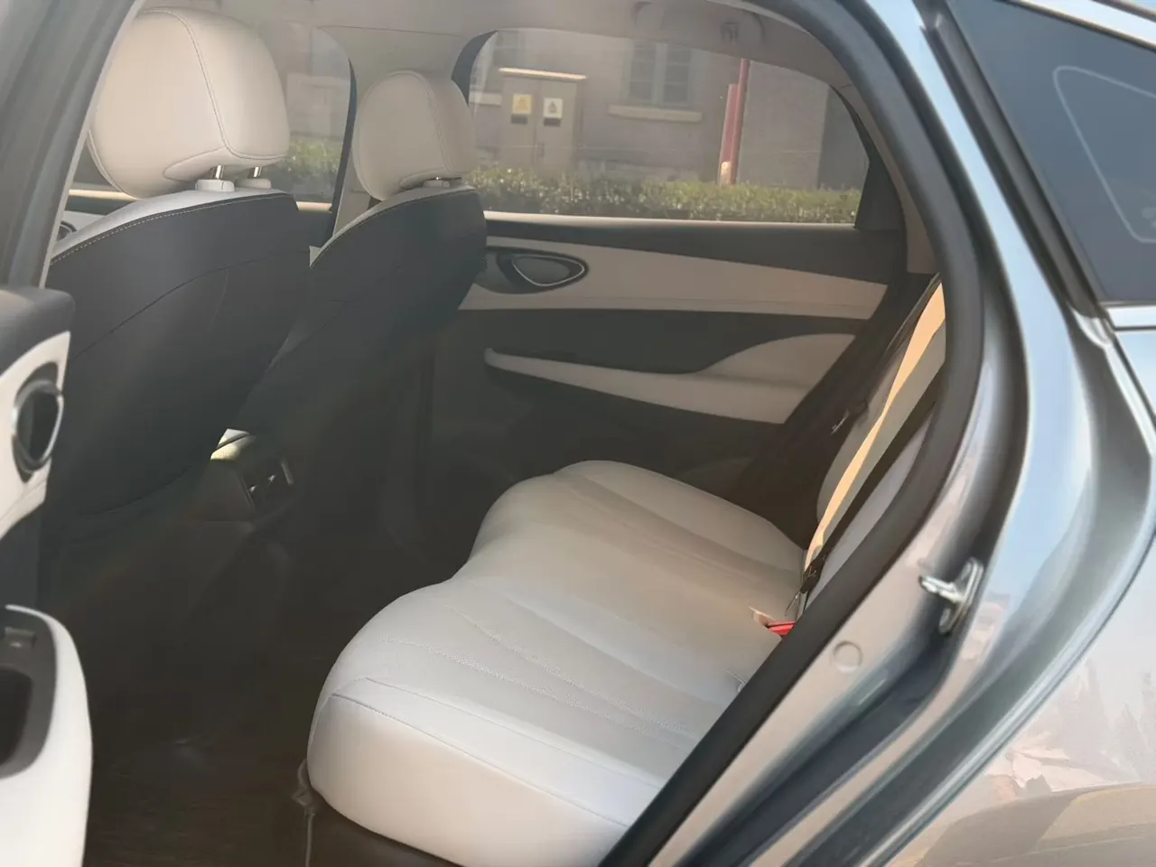 BYD 2025 seals 05 DM-i 1.5 stepless smart driving version 120KM flagship automatic gear 4