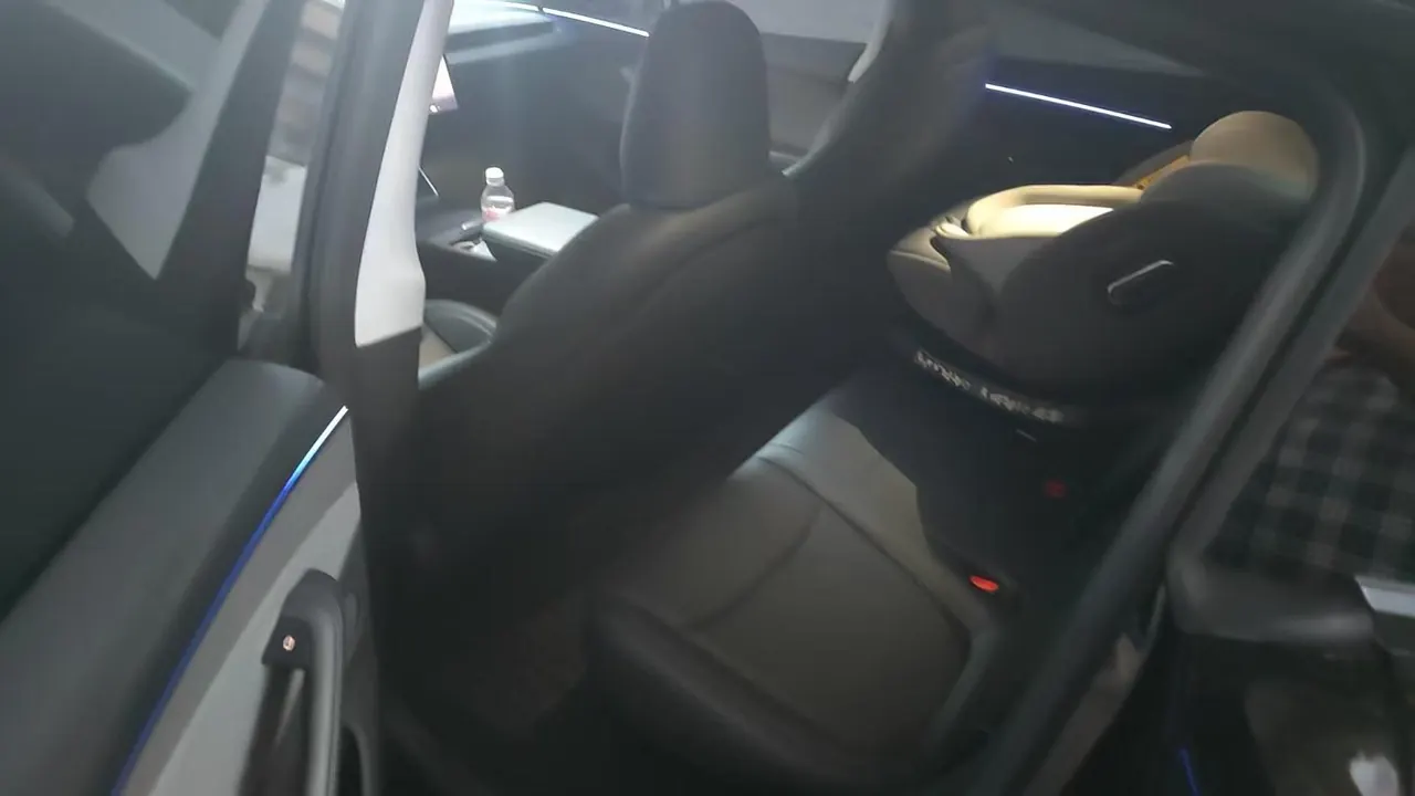 Tesla 2025 Model Y Rear Wheel Drive First Edition Automatic Transmission 4