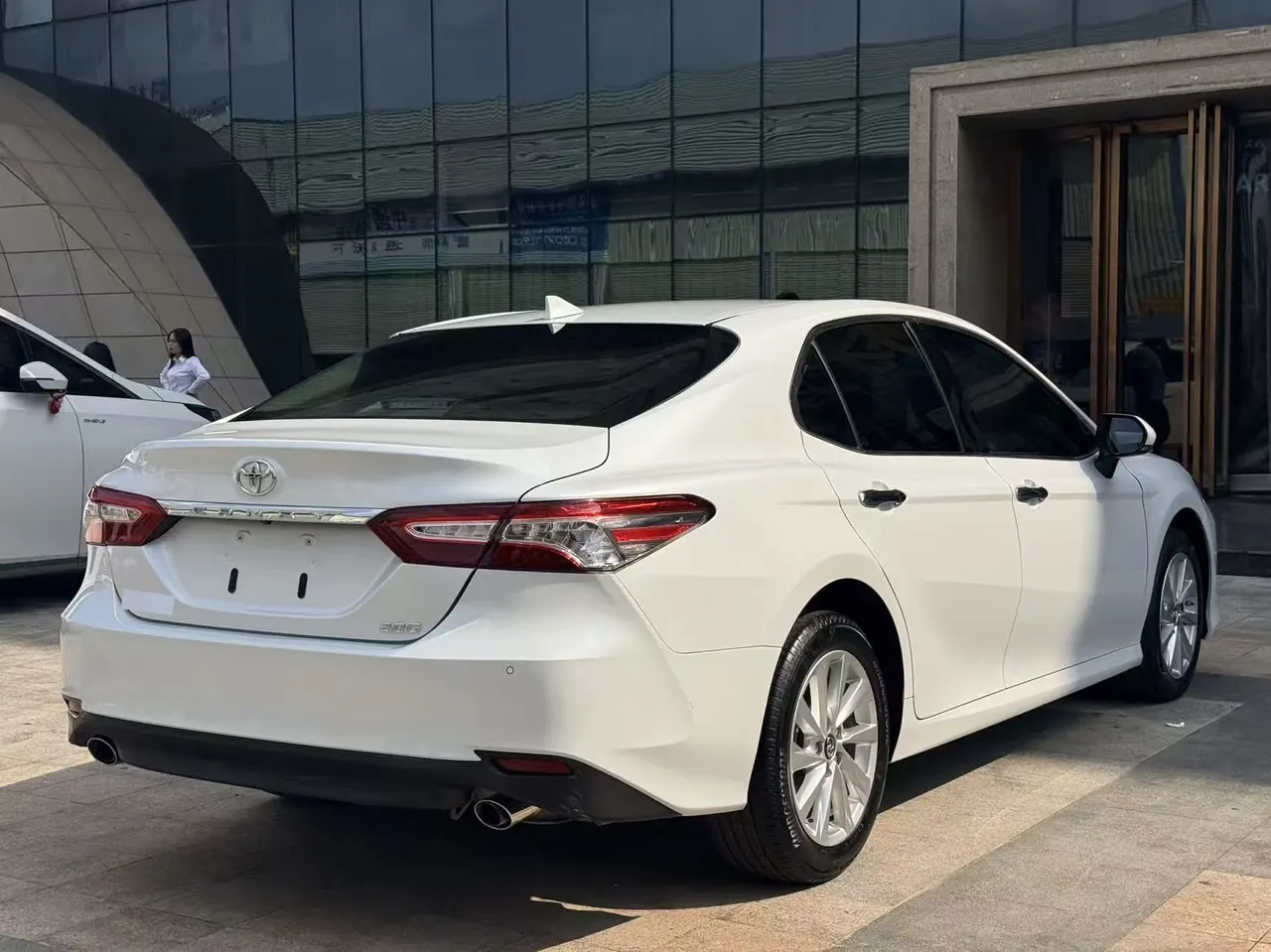Toyota 2021 Camry 2.0G Stepless Deluxe Edition Automatic Gear 4