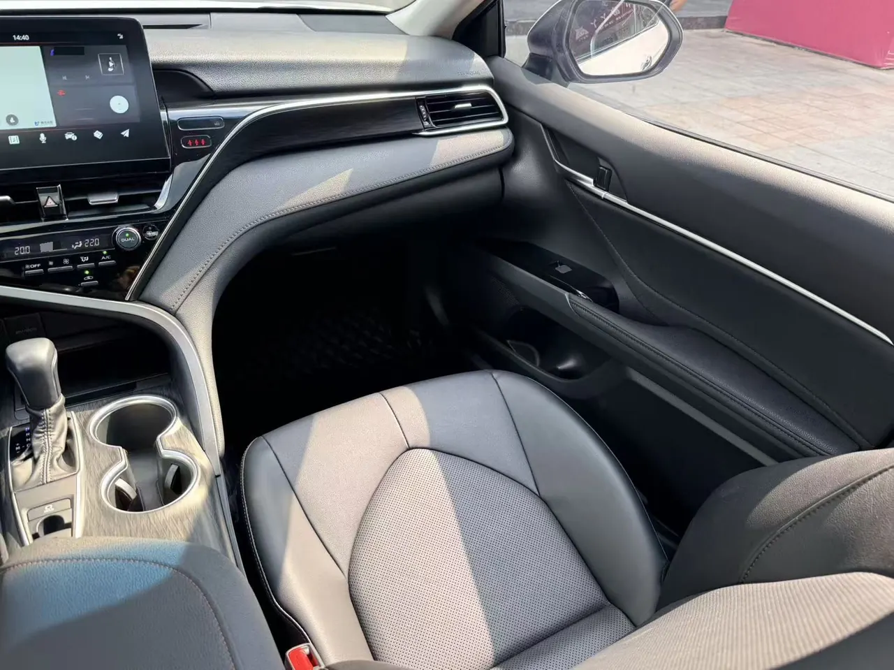 Toyota 2021 Camry 2.0G Stepless Deluxe Edition Automatic Gear 9