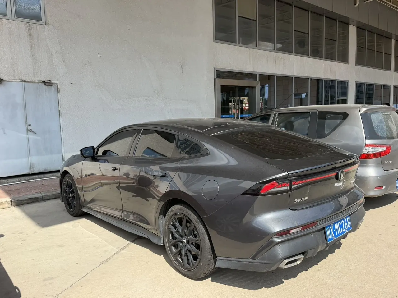 ChangAn 2024 UNI-V 1.5T Prestige Automatic 2