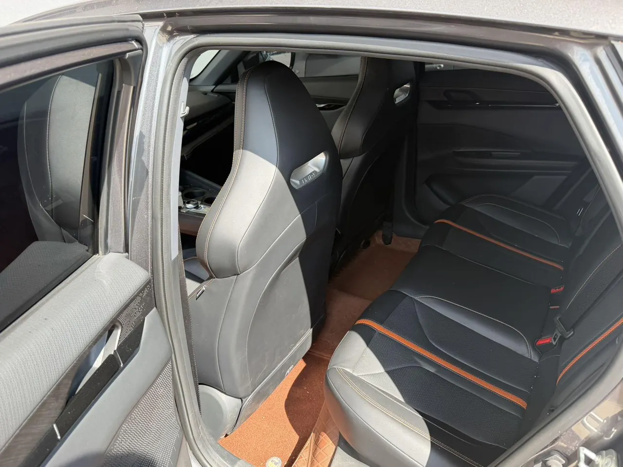 ChangAn 2024 UNI-V 1.5T Prestige Automatic 5