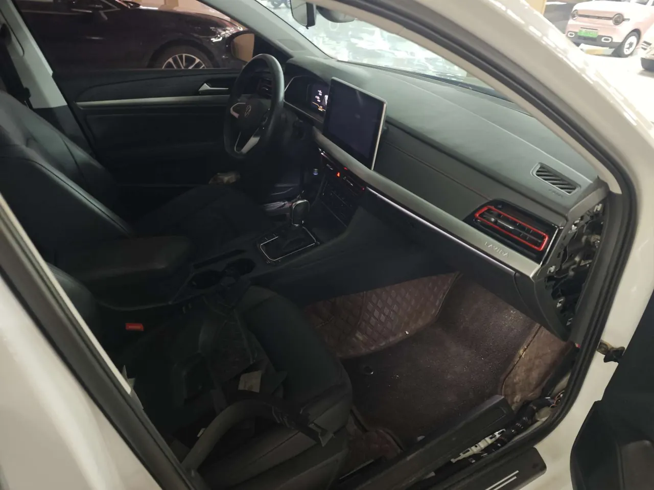 Volkswagen 2023 Lavida 1.5TSI 300TSI Star Leading Edition Automatic Gear 4