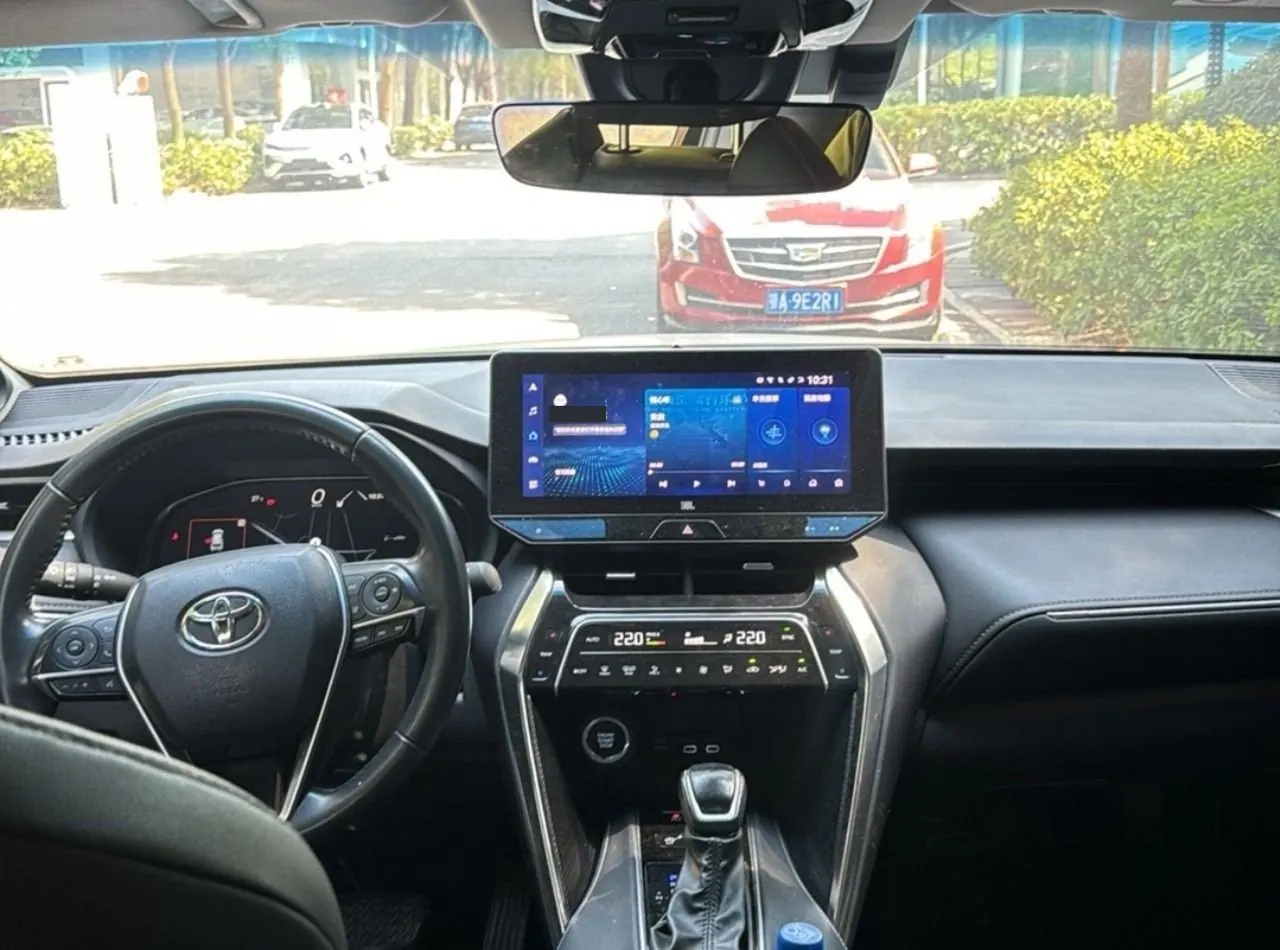 Toyota 2023 Weisa 2.0 Stepless Two-Drive Premium Edition Automatic Gear 3