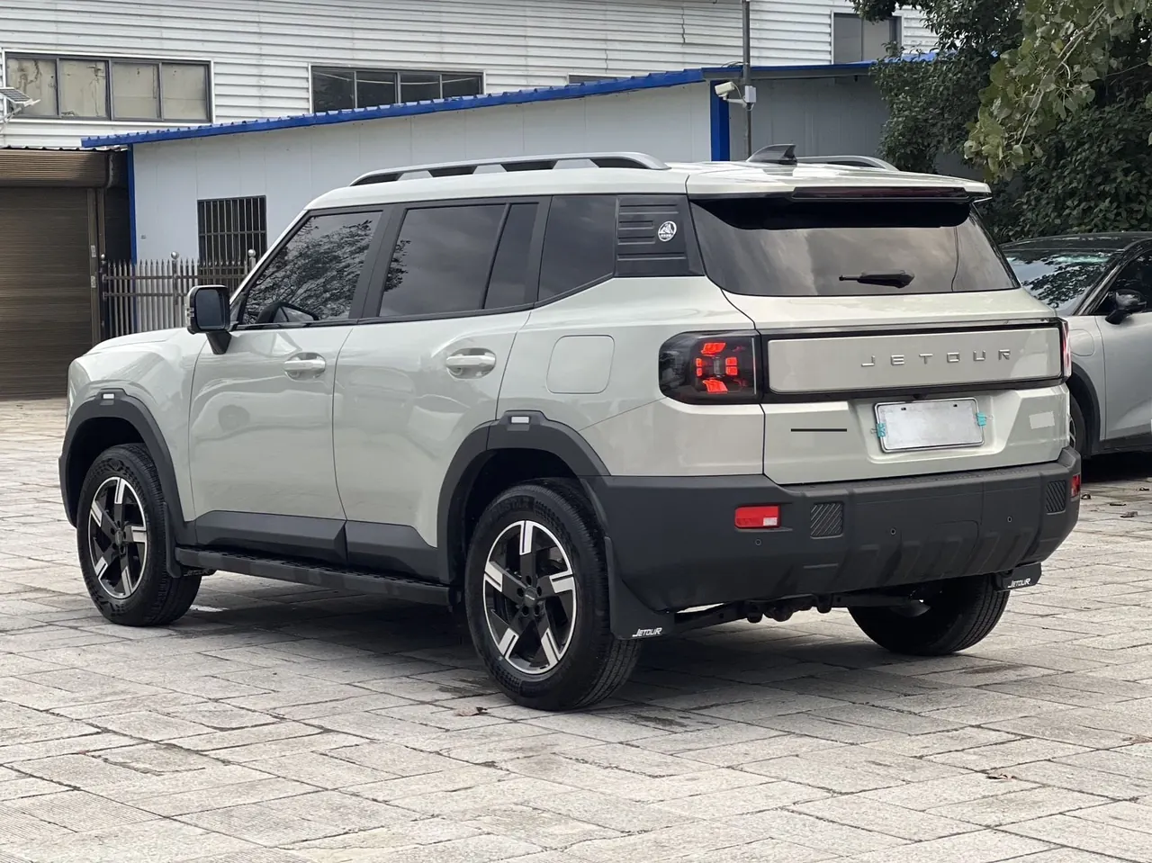 Jetour 2025 Freeman 1.5TD Discovery Automatic 8