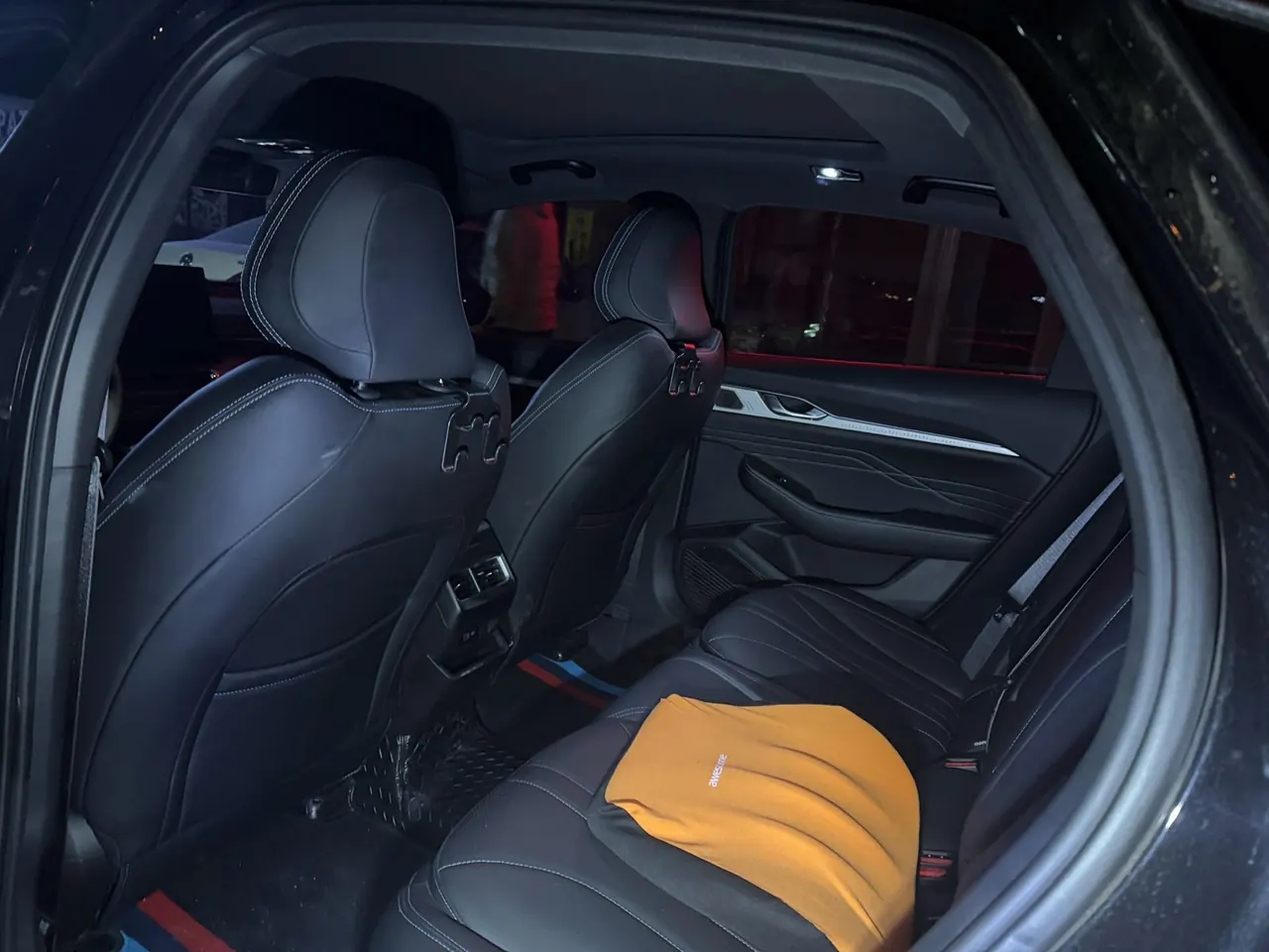 Geely 2025 Star Rui 1.5TD Oriental Obsidian Kunlun Edition Automatic Gear 4
