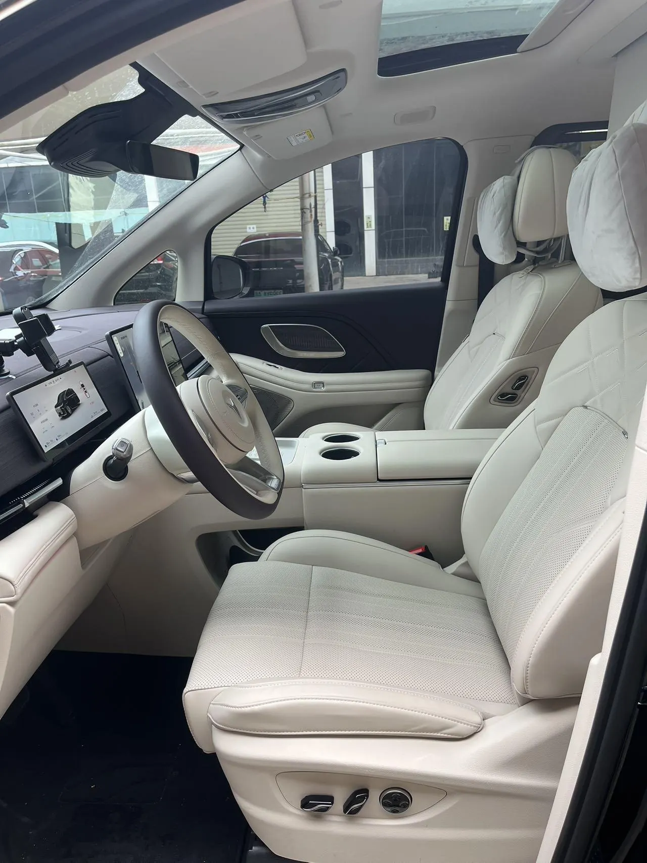 Voyah 2026 Dreamers PHEV 1.5T Champion Edition Automatic Gear 5