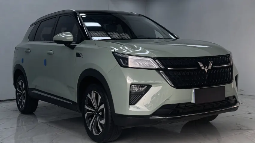 WuLing 2021 stars 1.5T stepless star obsidian version automatic gear 3