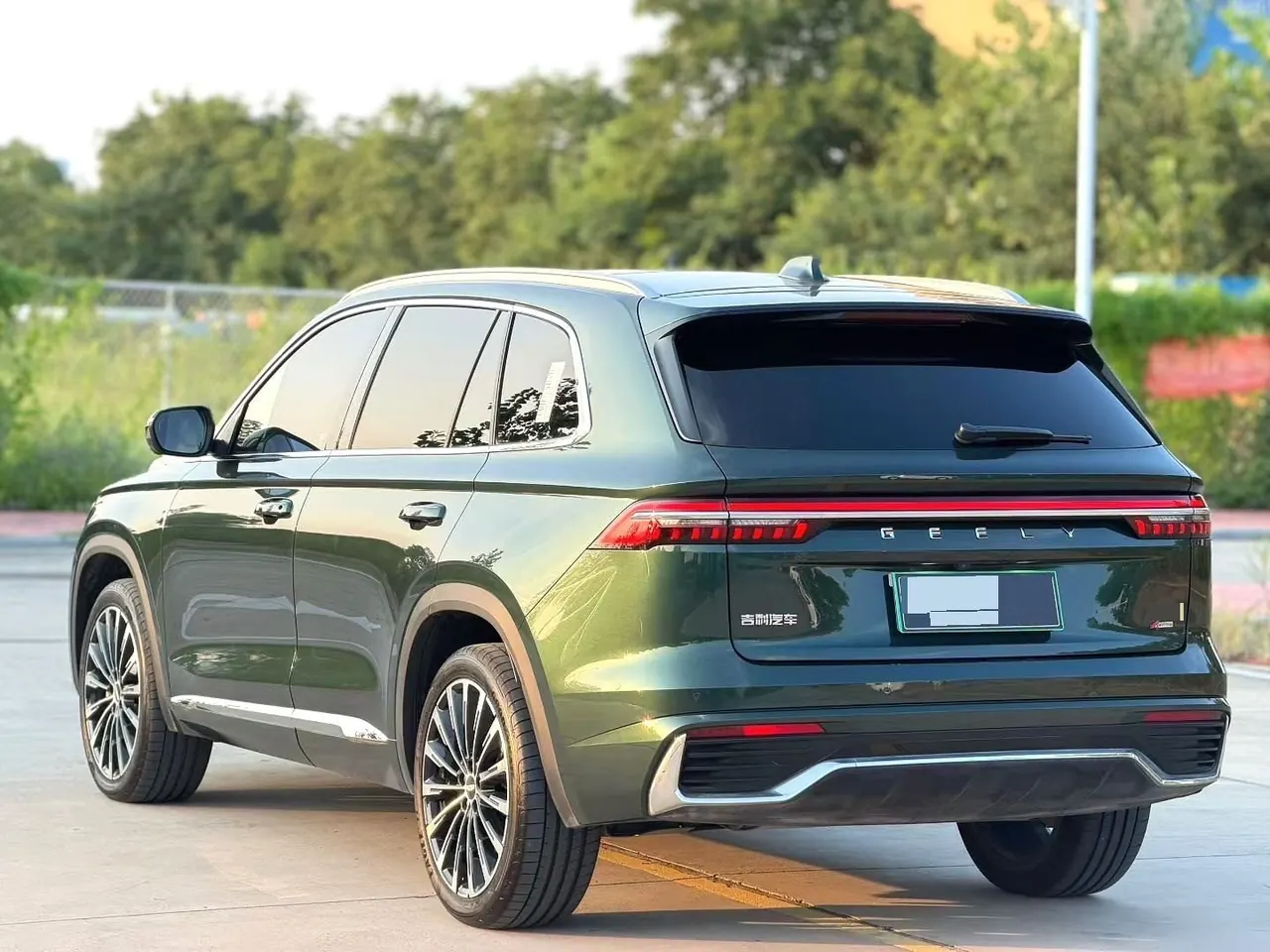 Geely 2025 XingyueL (Monjaro) 2.0TD Oriental Obsidian 4WD full-moon version automatic gear 5