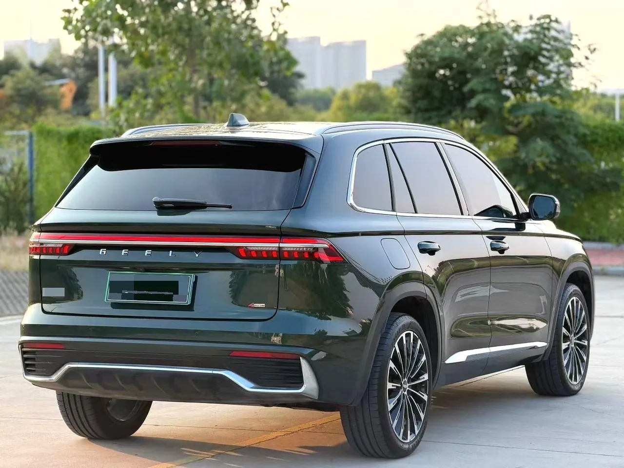 Geely 2025 XingyueL (Monjaro) 2.0TD Oriental Obsidian 4WD full-moon version automatic gear 6