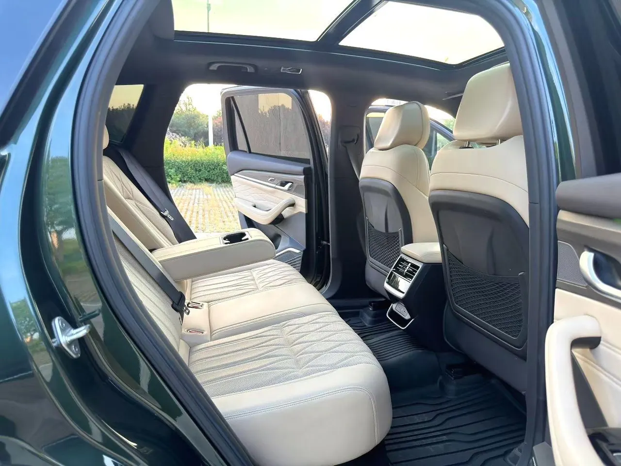 Geely 2025 XingyueL (Monjaro) 2.0TD Oriental Obsidian 4WD full-moon version automatic gear 9