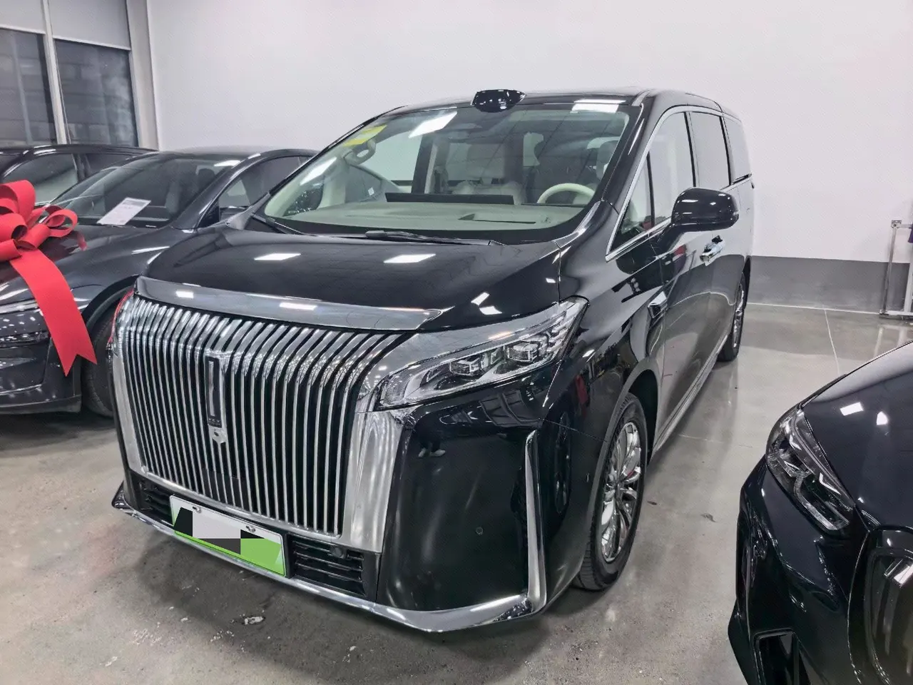 Открыть галерею: WEY 2025 VV7 Hi4 1.5T Four-Wheel-Drive Automatic Model
