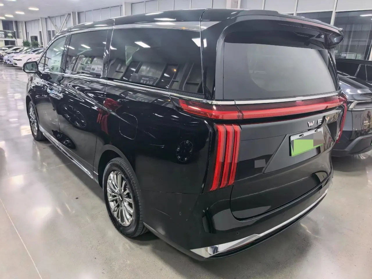 WEY 2025 VV7 Hi4 1.5T Four-Wheel-Drive Automatic Model 8