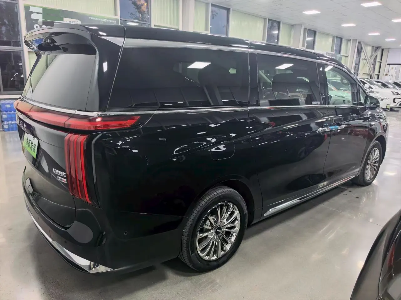 WEY 2025 VV7 Hi4 1.5T Four-Wheel-Drive Automatic Model 9