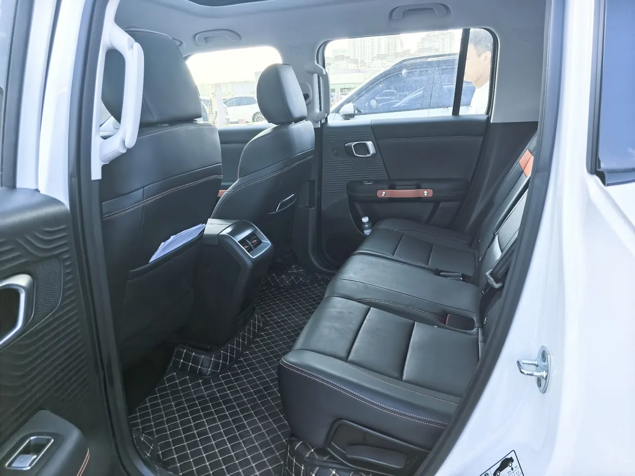 Beijing 2026 BJ30 1.5T Traveler Two-Drive Seven-Seat Edition Automatic Gear 6