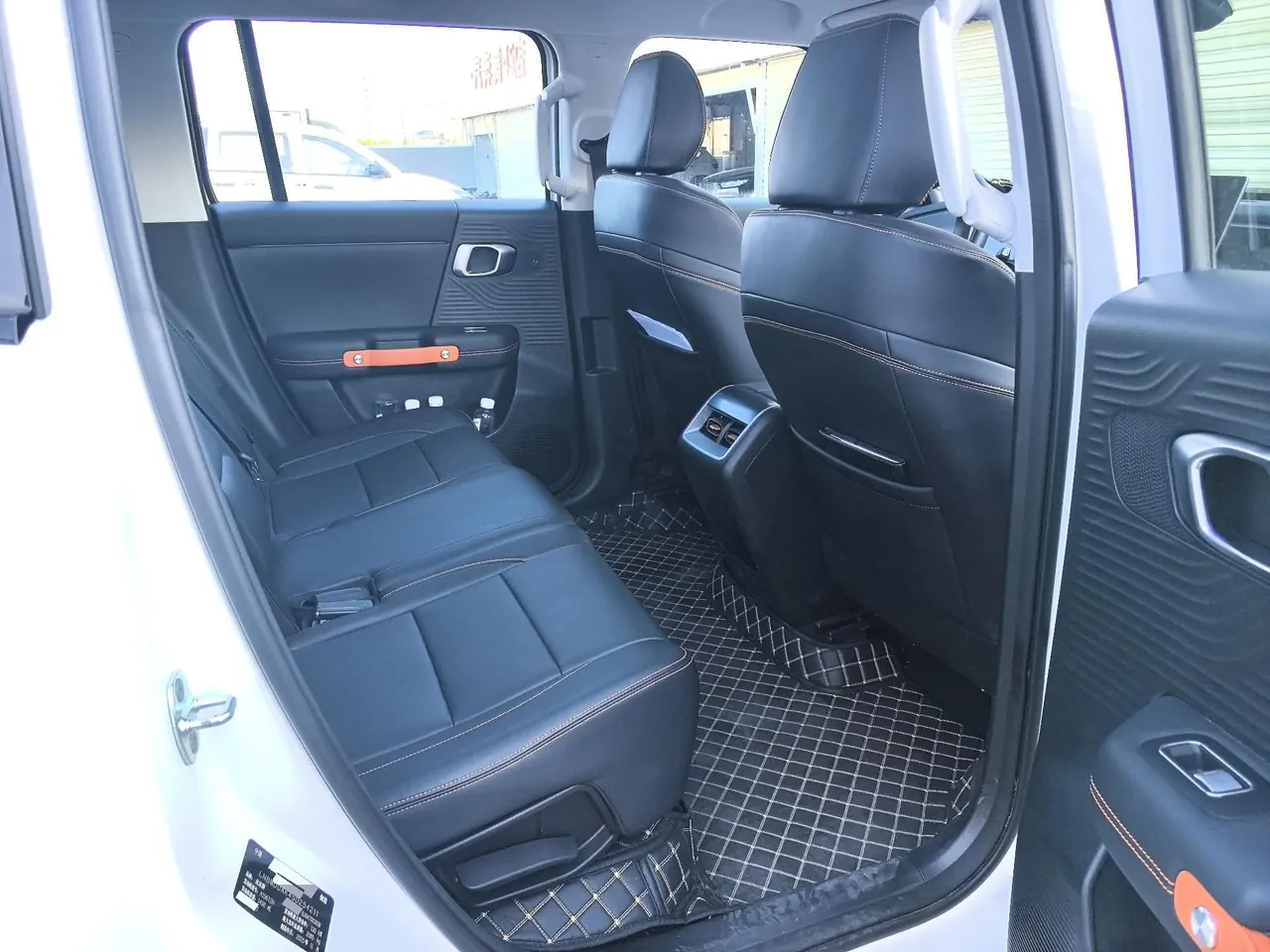 Beijing 2026 BJ30 1.5T Traveler Two-Drive Seven-Seat Edition Automatic Gear 7