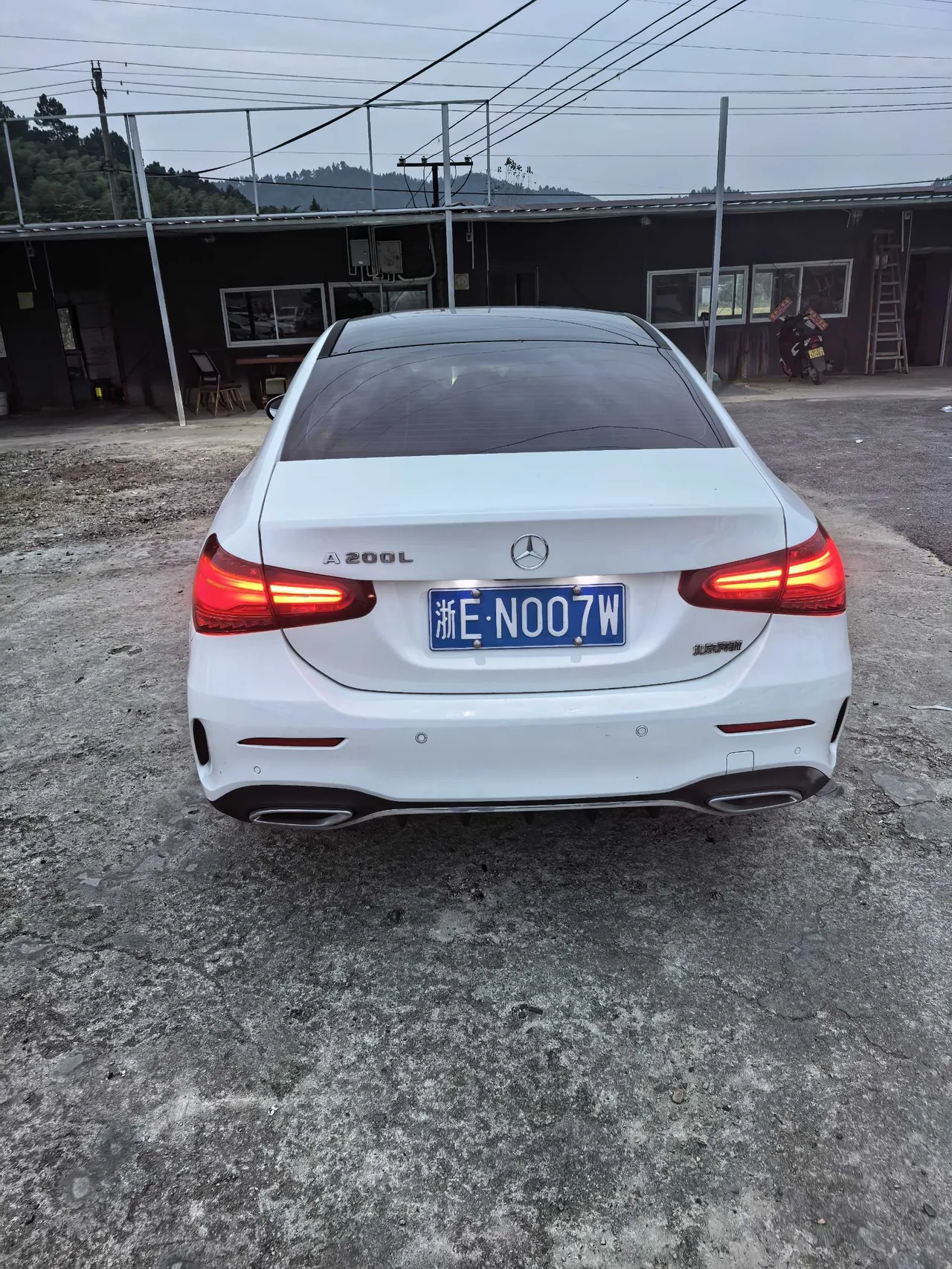 Mercedes Benz Class A 2023 A 200 L 1.3T Fashion Automatic Gear 3