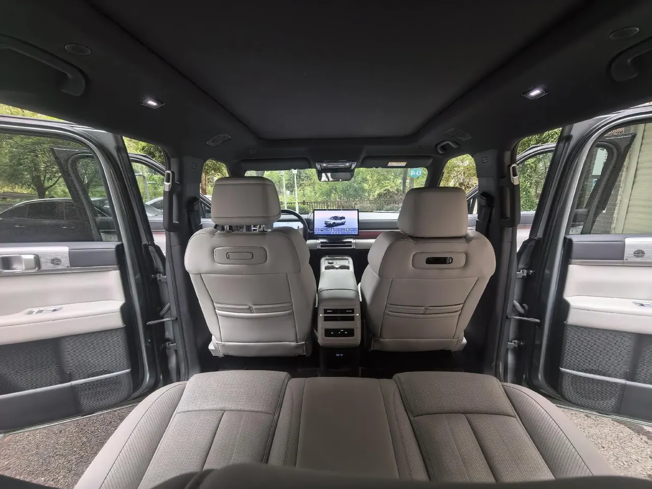 FangChengBao 2025 titanium 7 1.5T stepless 190KM four-wheel drive Ultra version of automatic gear 5