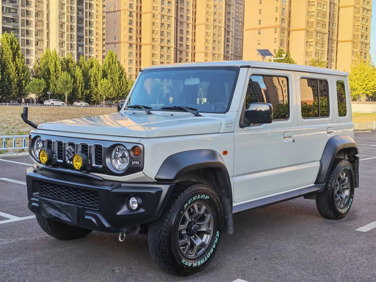 Suzuki Jimny (Imported) 2025 Jimny 1.5 Four-wheel Drive Automatic Gear - View 1