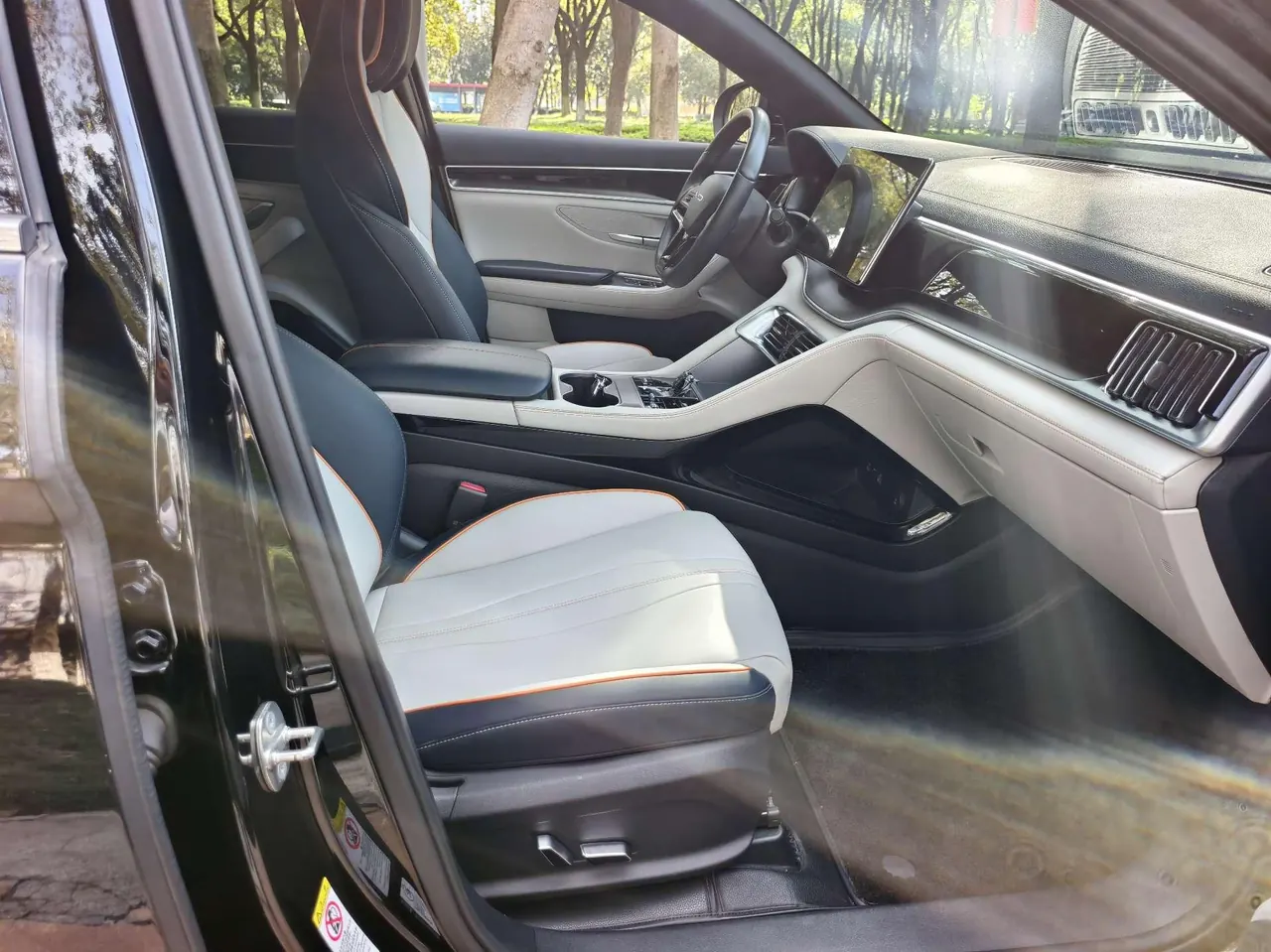 BYD 2023 Song PLUS EV Champion Edition 520KM Honorable Automatic Gear 3