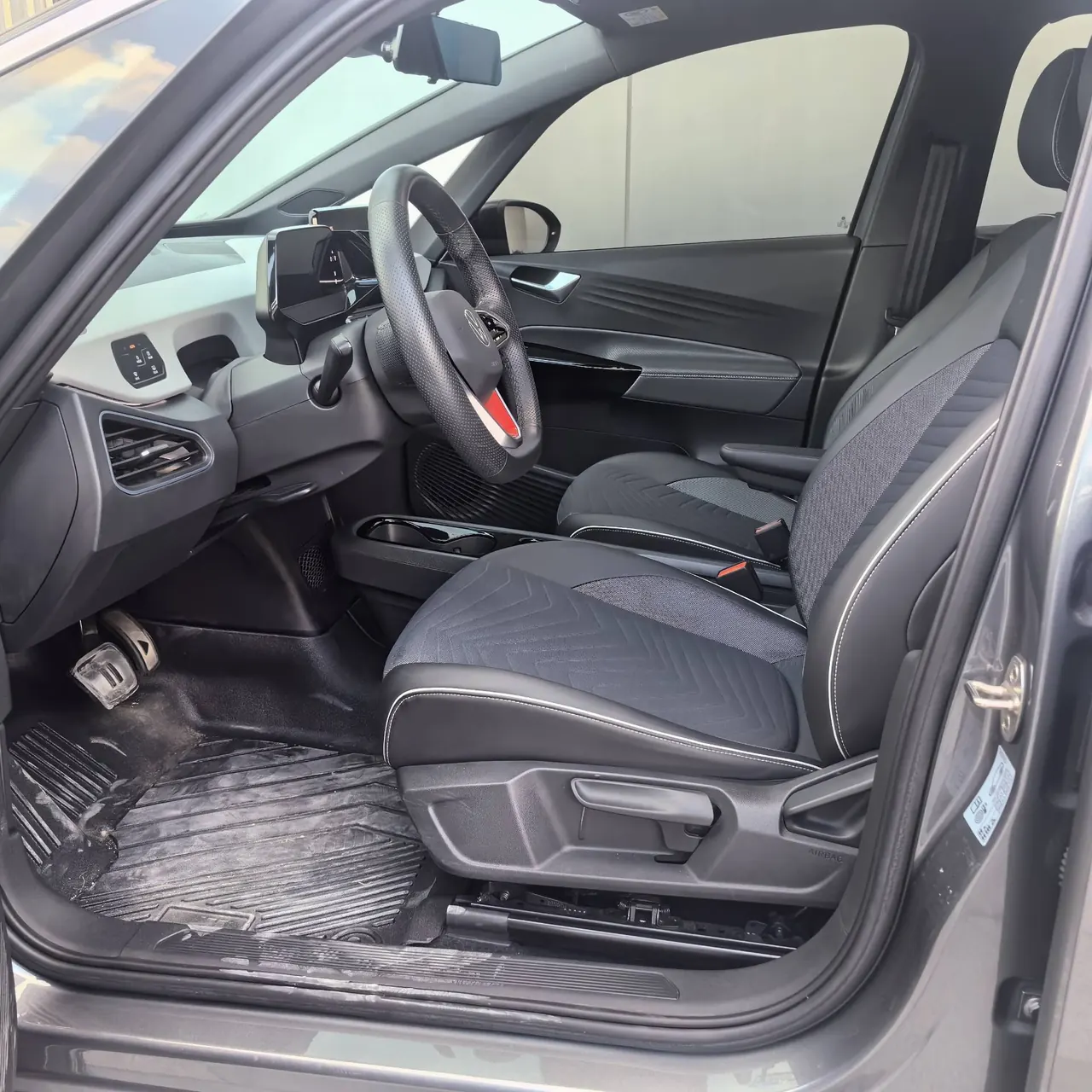 Volkswagen 2023 ID. 3 Upgraded Pure Smart Edition, Automatic Transmission 2