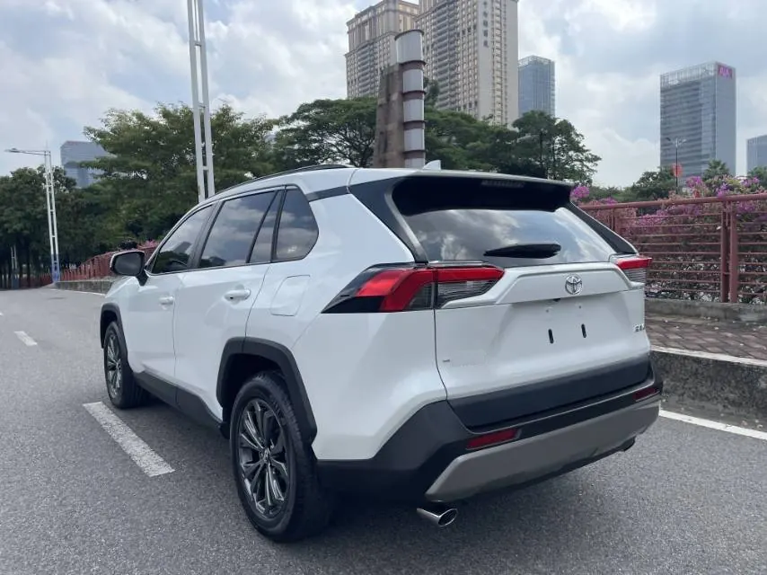 Toyota 2023 RAV4 Rongbo 2.0 Stepless Two-Drive Fashion Plus Edition Automatic Gear 5