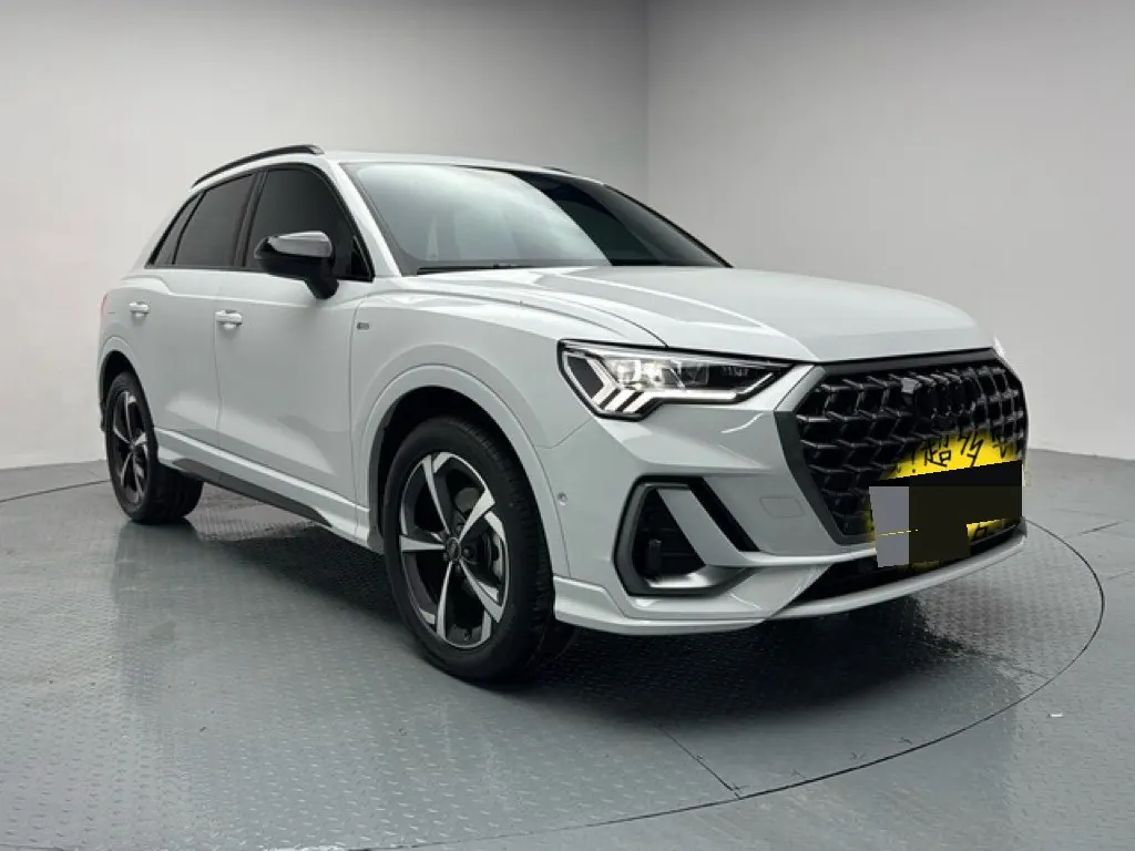 Audi 2026 Q3 1.5TFSI 35TFSI 45th Anniversary Collection Edition Quattro Fashion Dynamic Automatic Gear 3