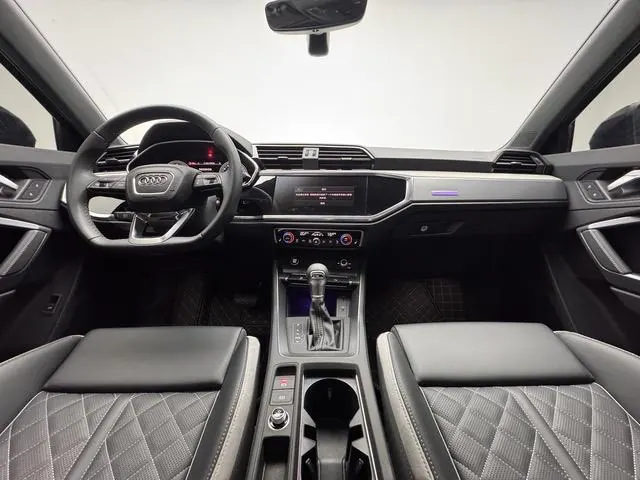Audi 2026 Q3 1.5TFSI 35TFSI 45th Anniversary Collection Edition Quattro Fashion Dynamic Automatic Gear 6