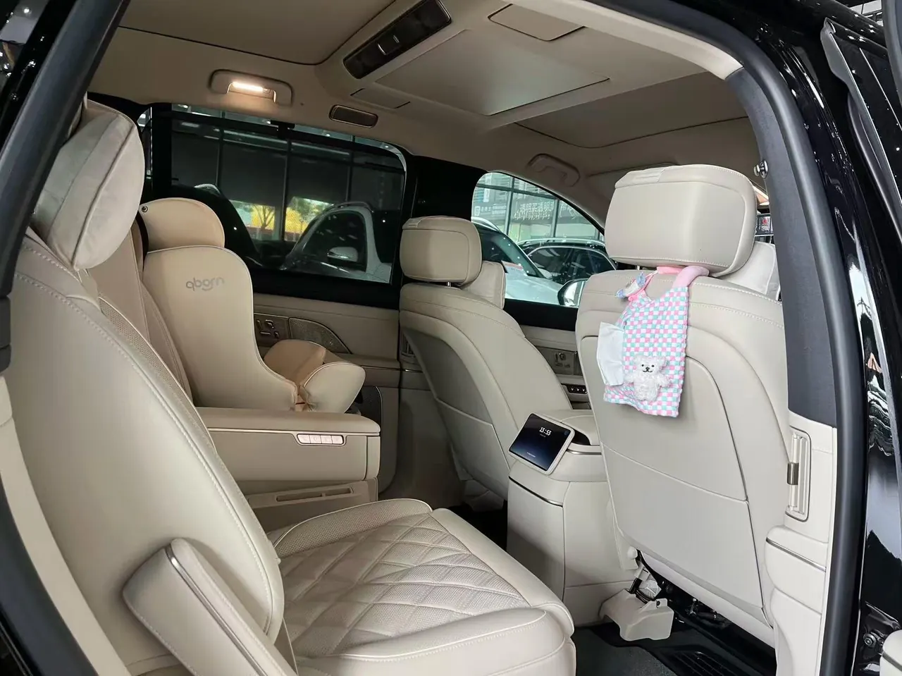 NIO 2026 ES8 6-seat executive deluxe automatic gear 5