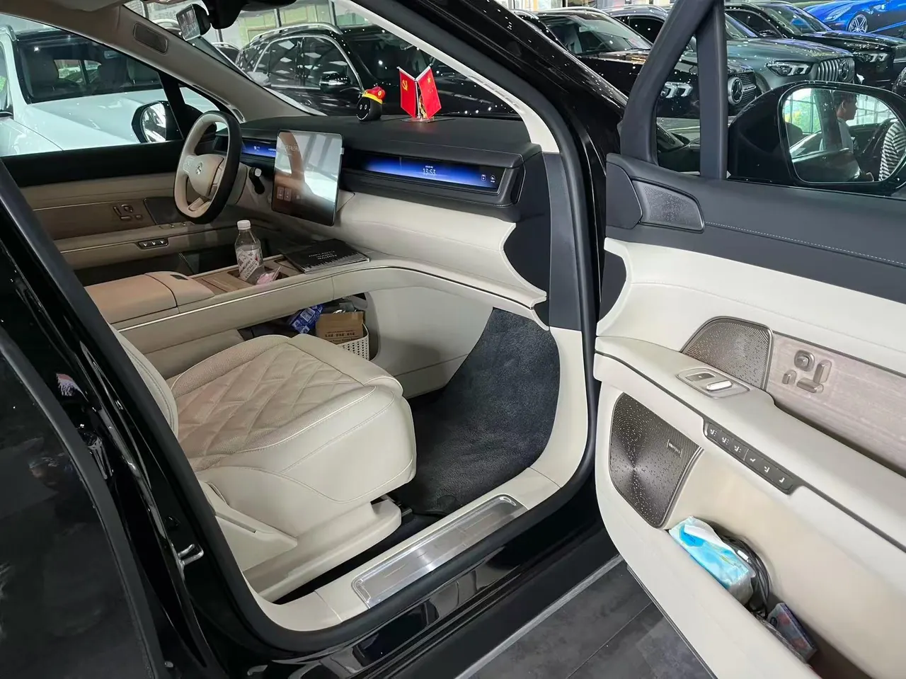 NIO 2026 ES8 6-seat executive deluxe automatic gear 7