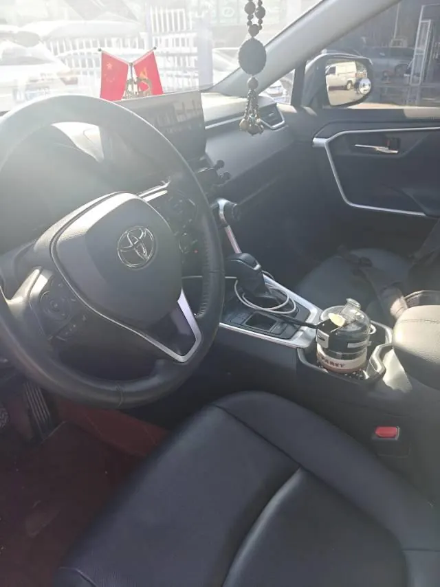 Toyota 2023 RAV4 Rongfang Double Engine 2.5 Stepless Two-Drive Elite Automatic Gear 5