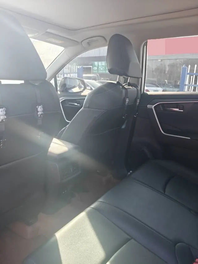 Toyota 2023 RAV4 Rongfang Double Engine 2.5 Stepless Two-Drive Elite Automatic Gear 6