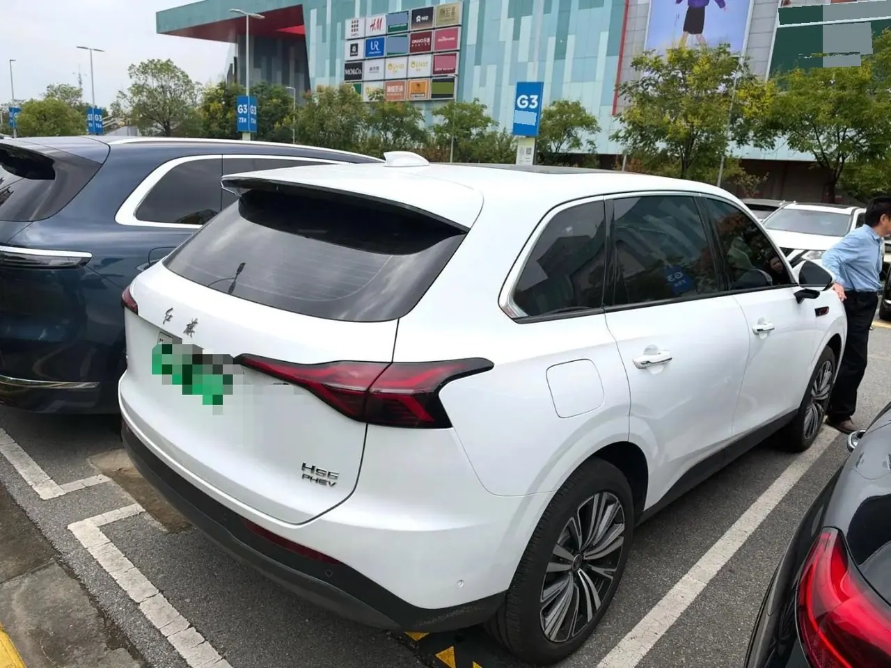 HongQi 2026 HS6 PHEV 1.5T 240 Smart Hybrid Automatic Gear 3