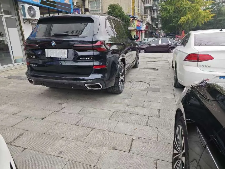 BMW 2023 X5 xDrive30Li 48V 2.0T exclusive M sports suit automatic gear 4