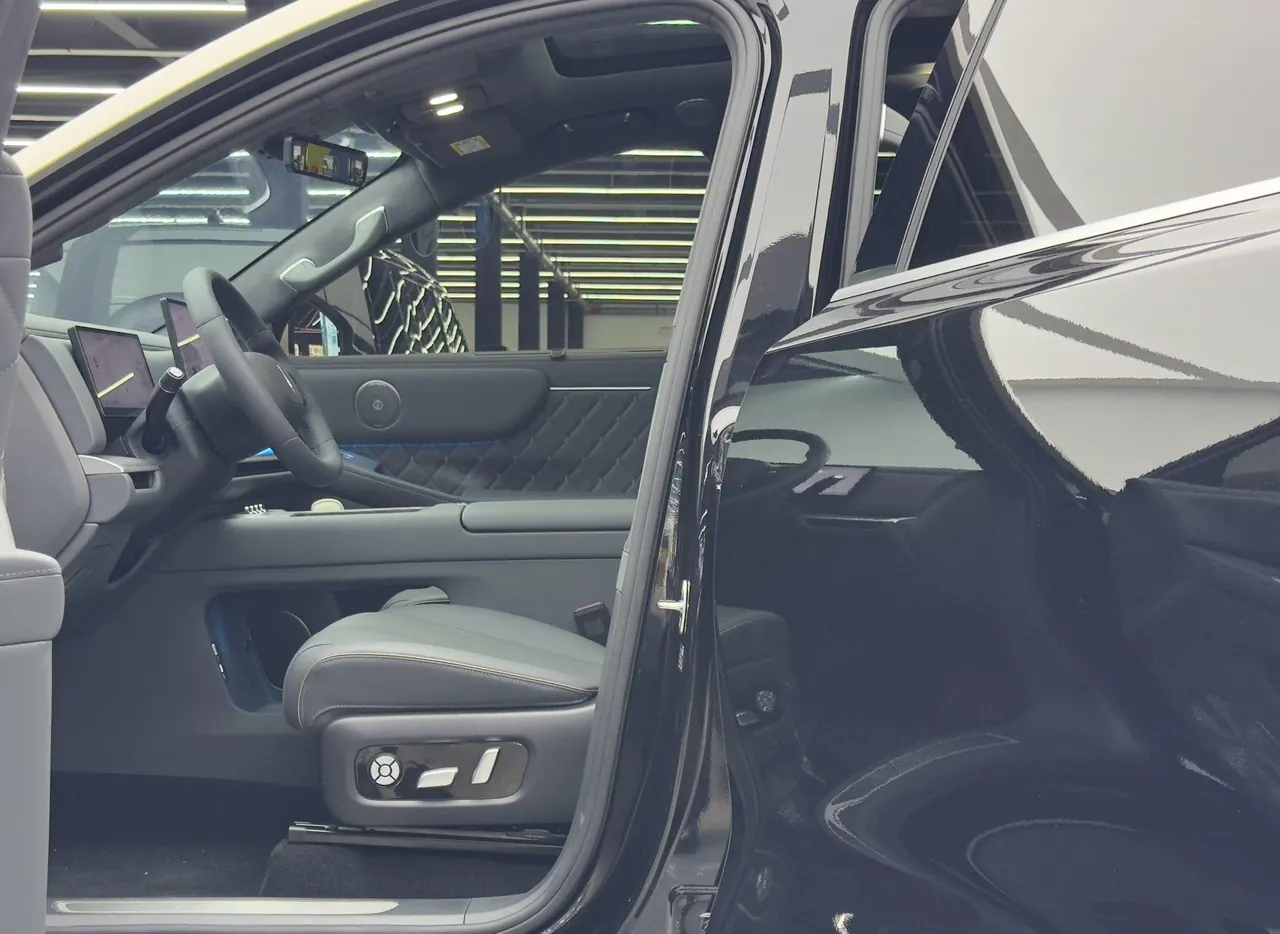 WEY 2026 V9X 2.0T luxury extended version of automatic gear 3
