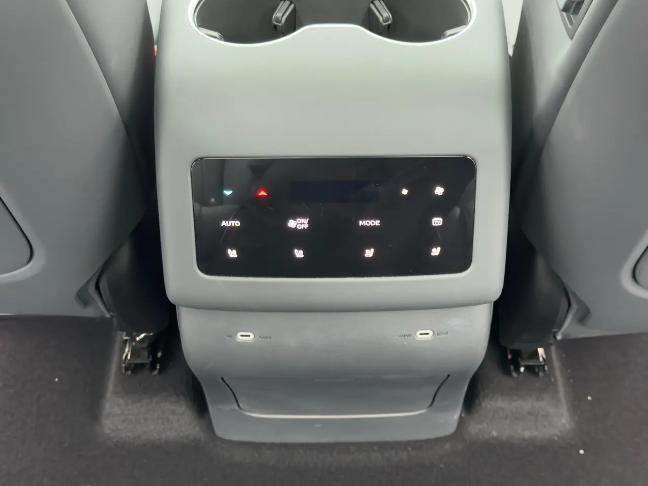 WEY 2026 V9X 2.0T luxury extended version of automatic gear 6