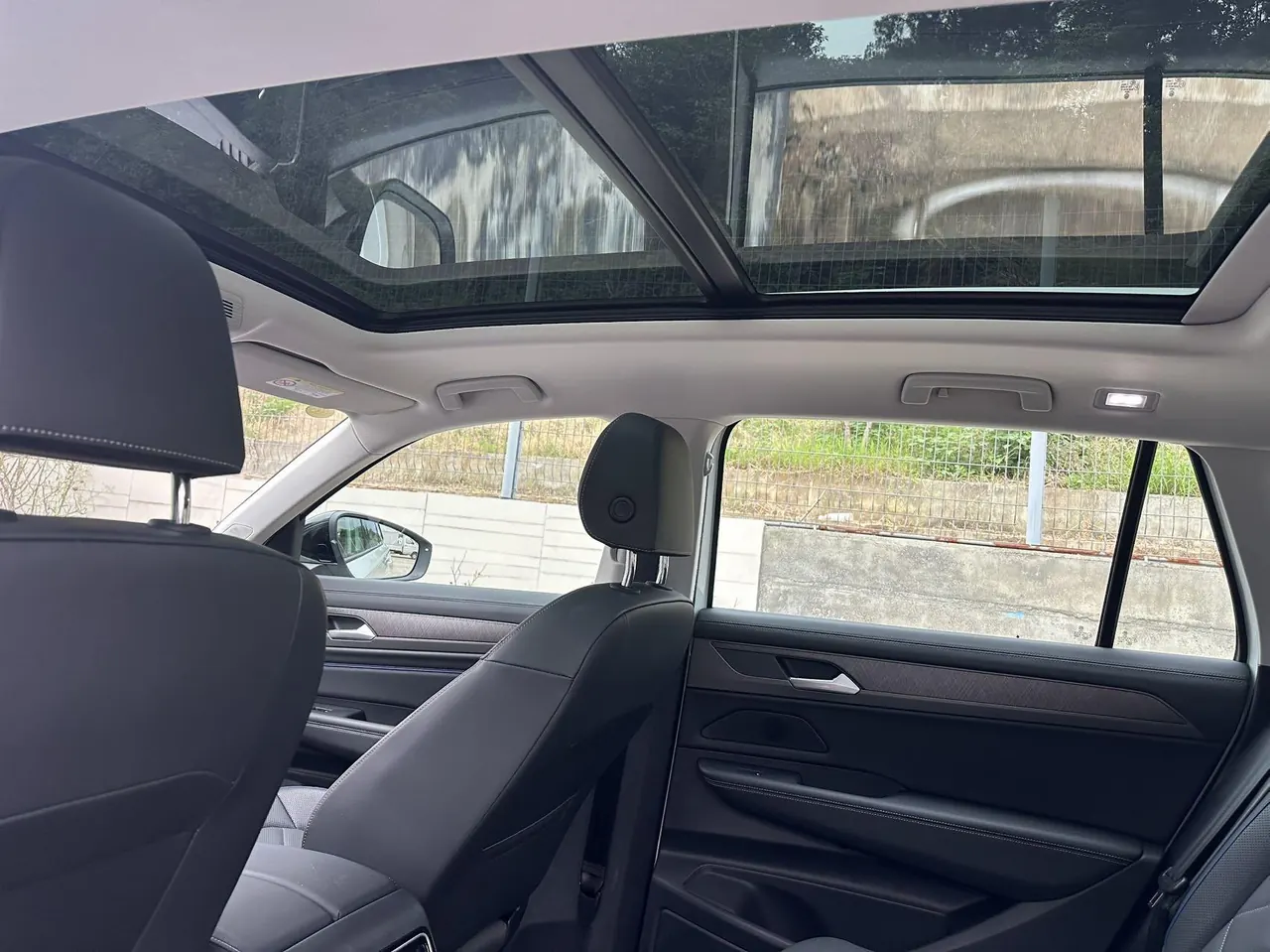 Volkswagen 2026 models of the tour 2.0TSI 450TSI four-wheel drive extreme version of the automatic gear 14