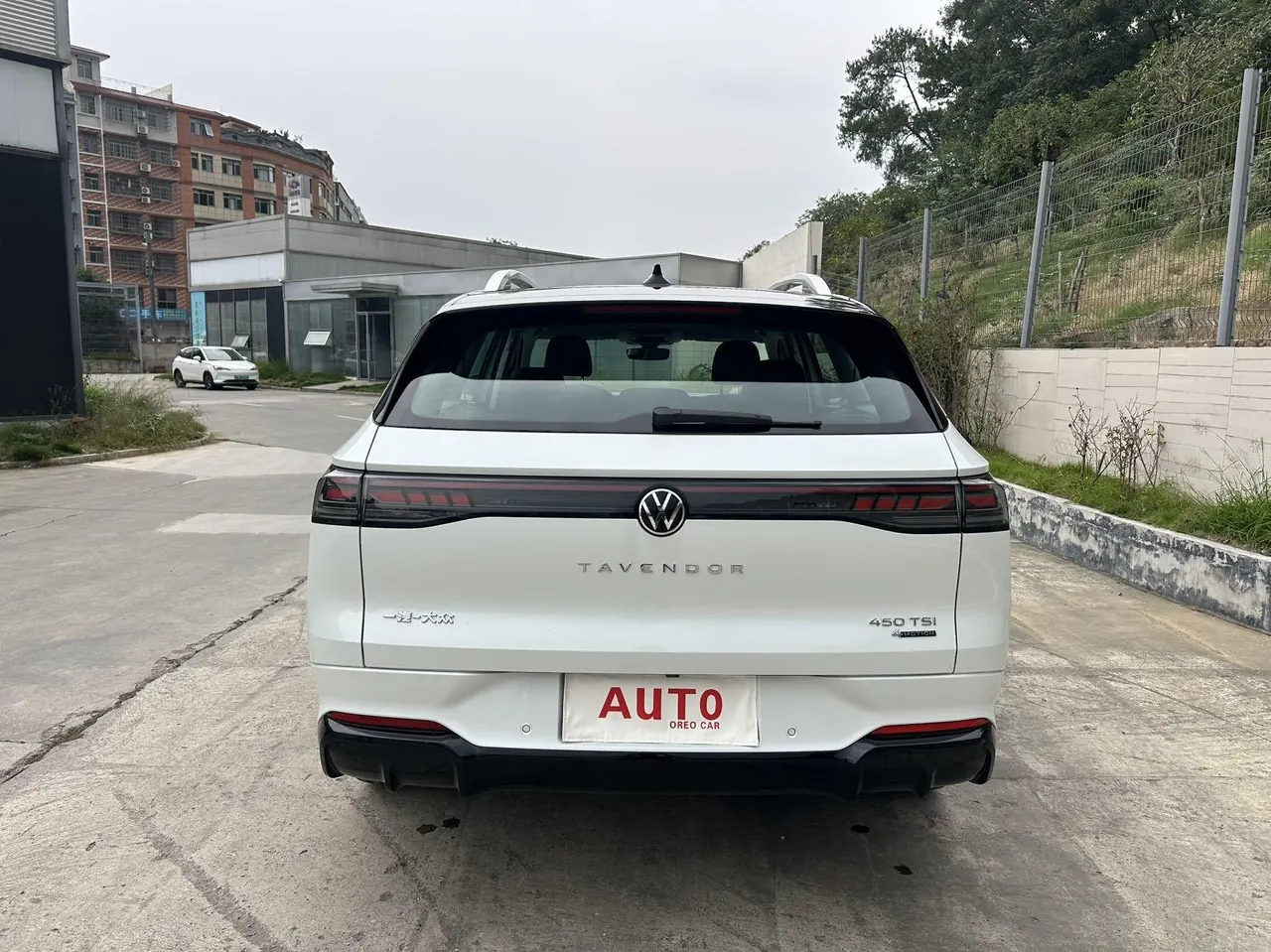 Volkswagen 2026 models of the tour 2.0TSI 450TSI four-wheel drive extreme version of the automatic gear 4