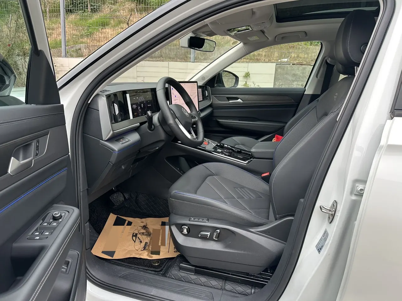 Volkswagen 2026 models of the tour 2.0TSI 450TSI four-wheel drive extreme version of the automatic gear 9