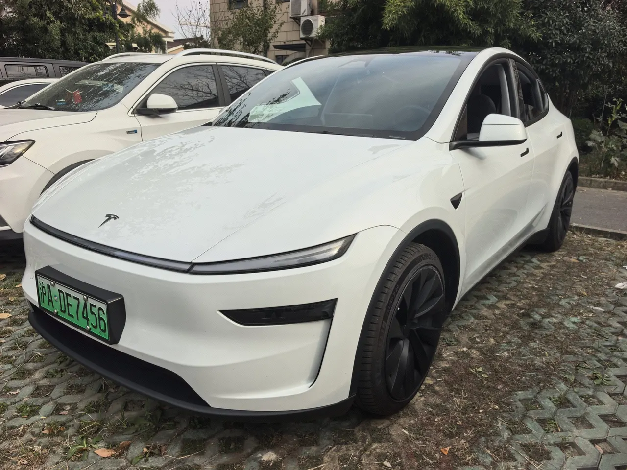 Открыть галерею: Tesla 2025 Model Y long endurance all-wheel drive version (modified) automatic gear