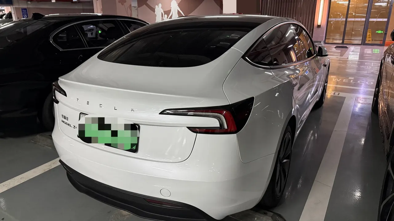 Tesla 2023 Model 3 Long Endurance New Edition Dual Motor All-wheel Drive Automatic Transmission 2