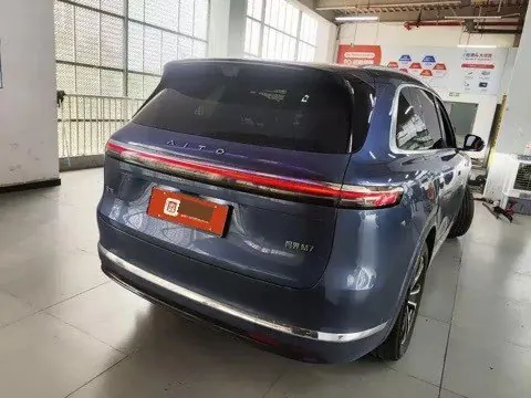 AITO 2026 AITO M7 extended range Ultra 4-wheel drive version 5 (192-line laser Radar) automatic gear 3