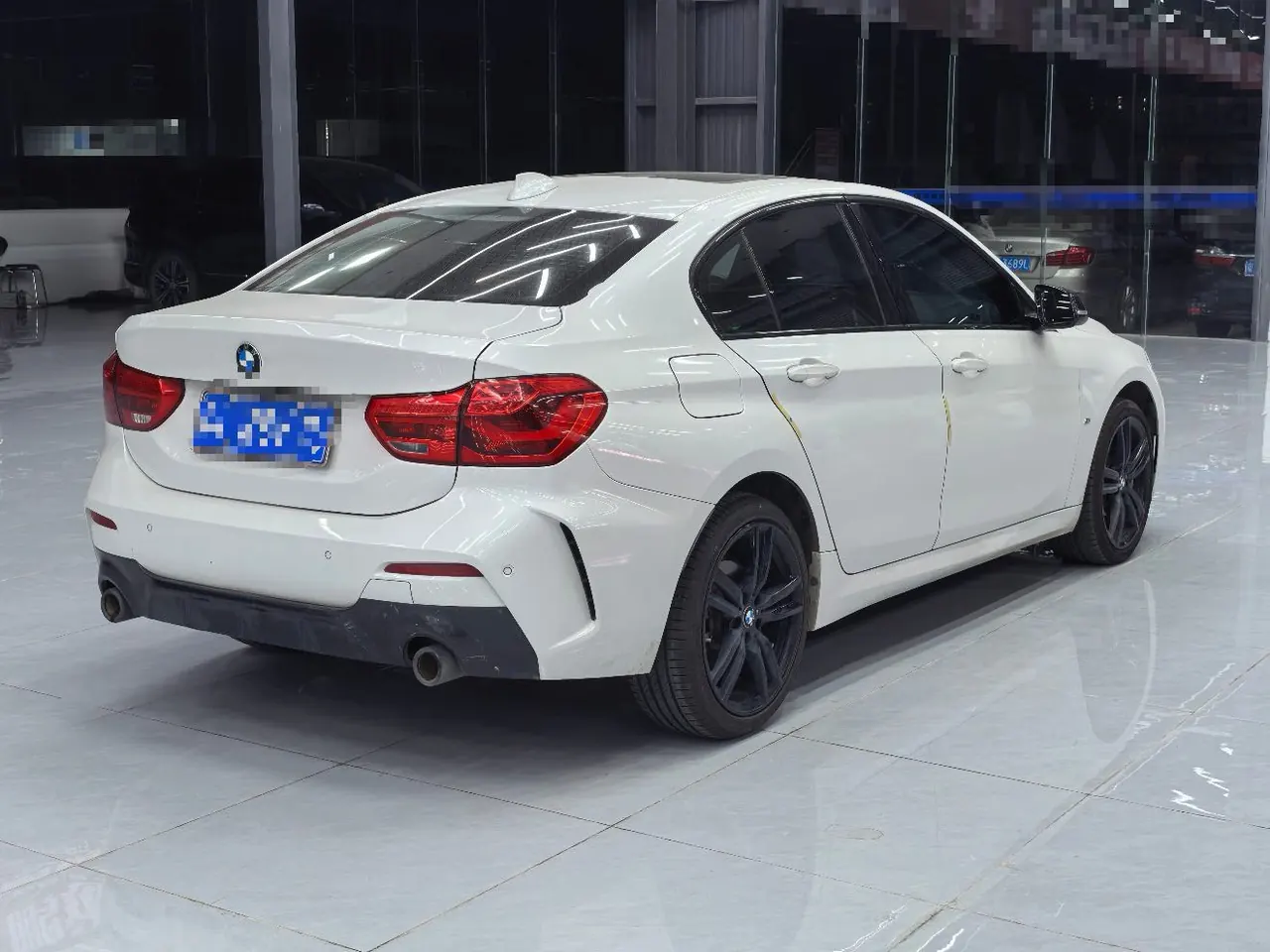 BMW 1 Series 2022 125i 2.0T M Sports Obsidian Night Edition Automatic Gear 2