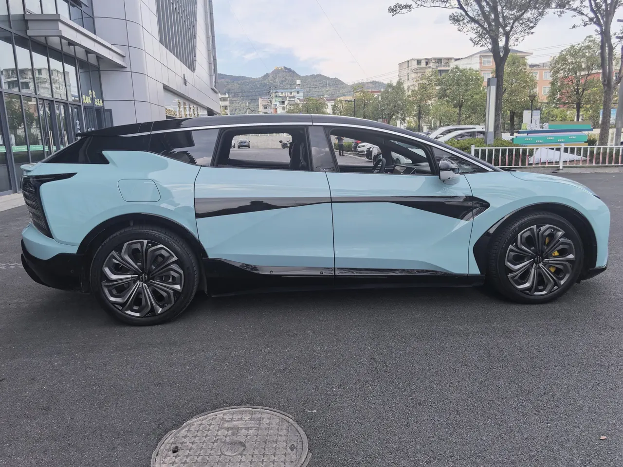 HiPhi 2022 HiPhi X Chuangyuan Edition 6-seat Long Endurance Edition Automatic Gear 2